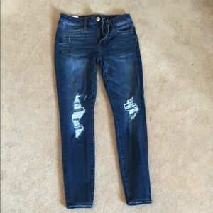American eagle skinny jeans with rips
